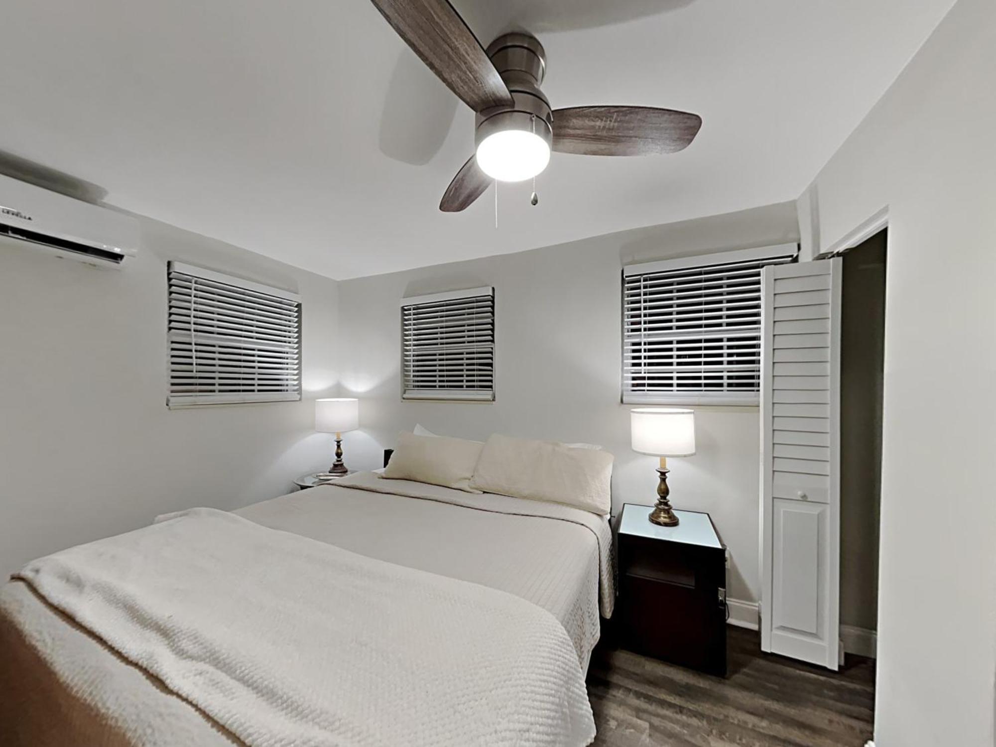Private Rooms At Miami Centrally Located With Free Parking Exterior foto
